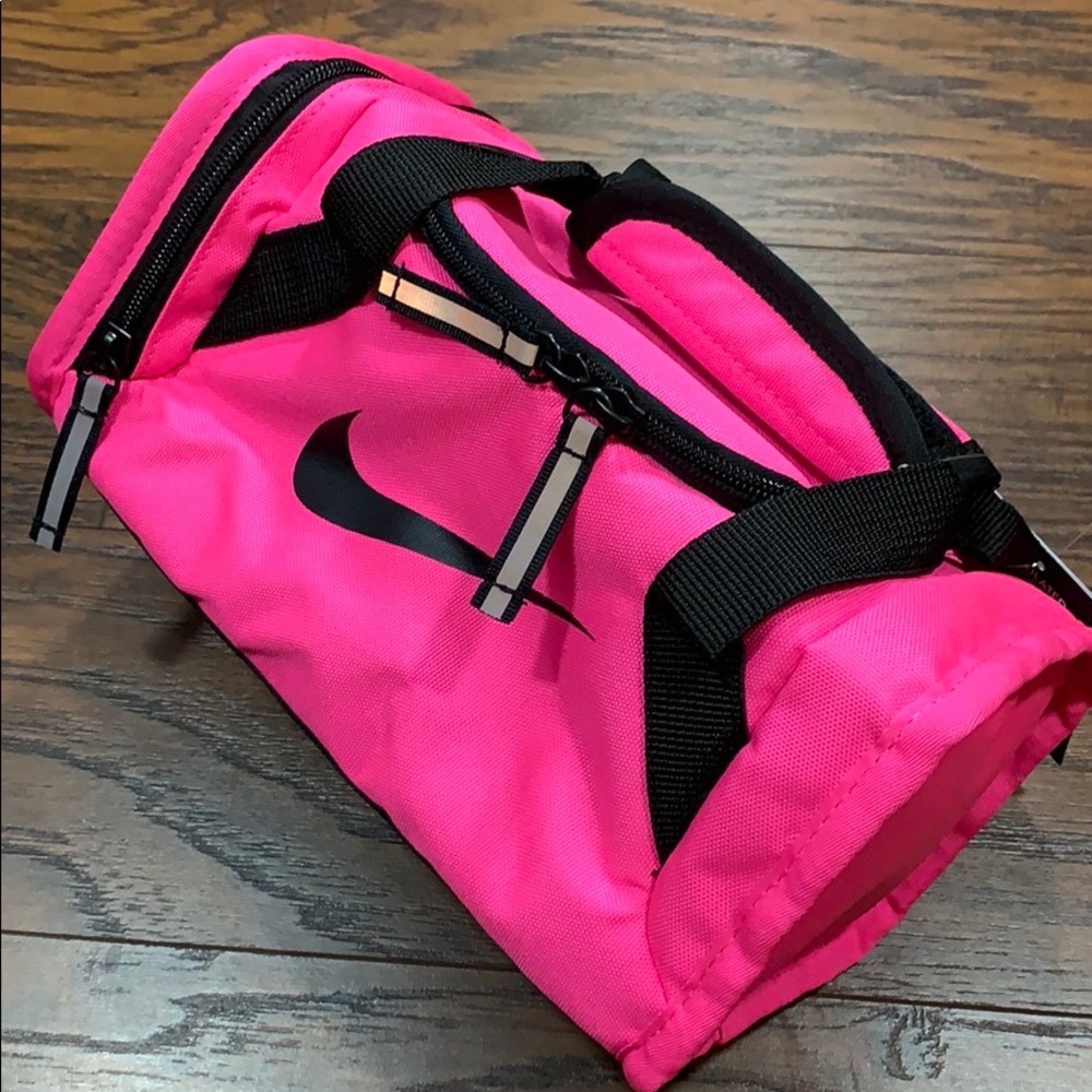 Nike Brasilia Fuel Pack - Picture 12 of 16